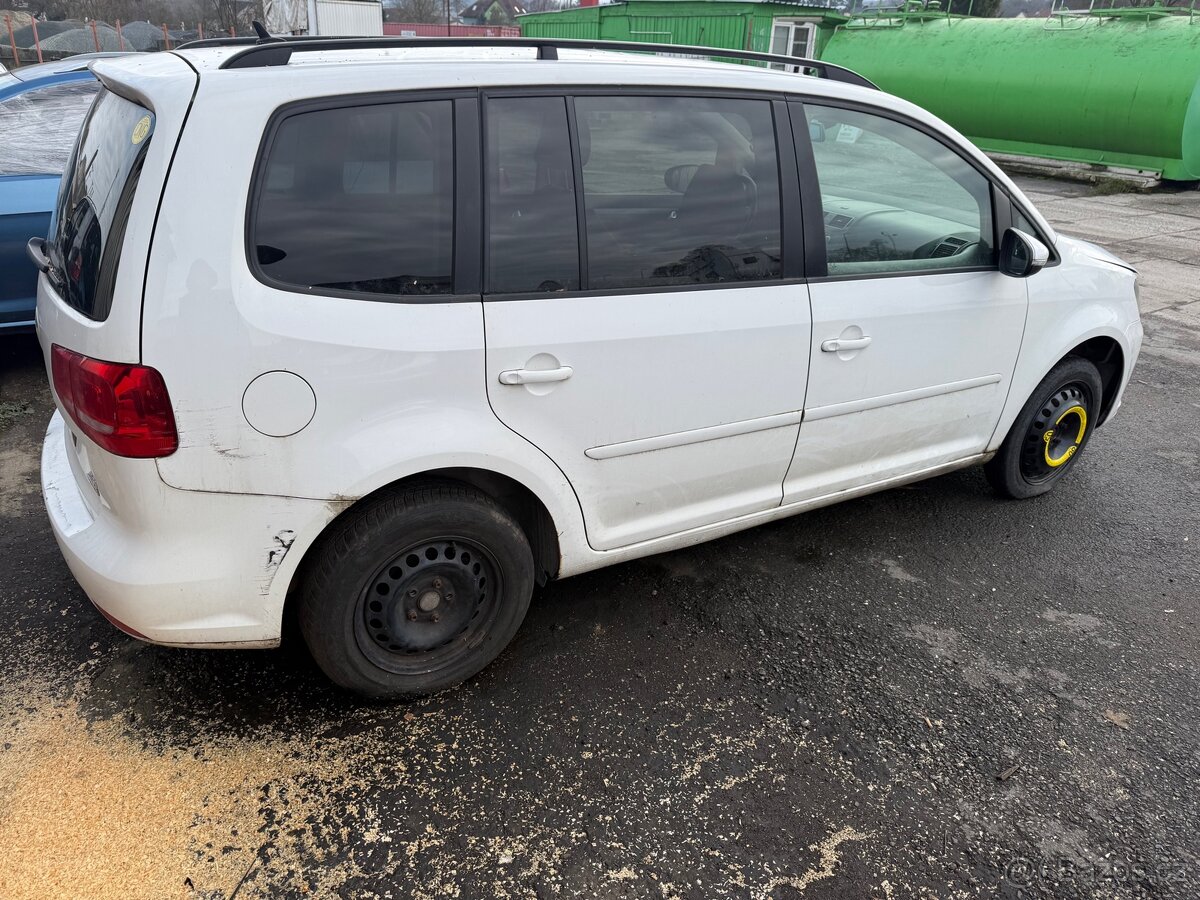 Veškeré náhradní díly VW Touran 1T3 FL 2011 CDGA KWB B4B4 - 4