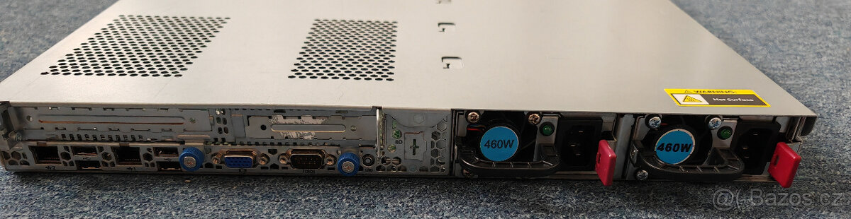 HP ProLiant DL320 - 4