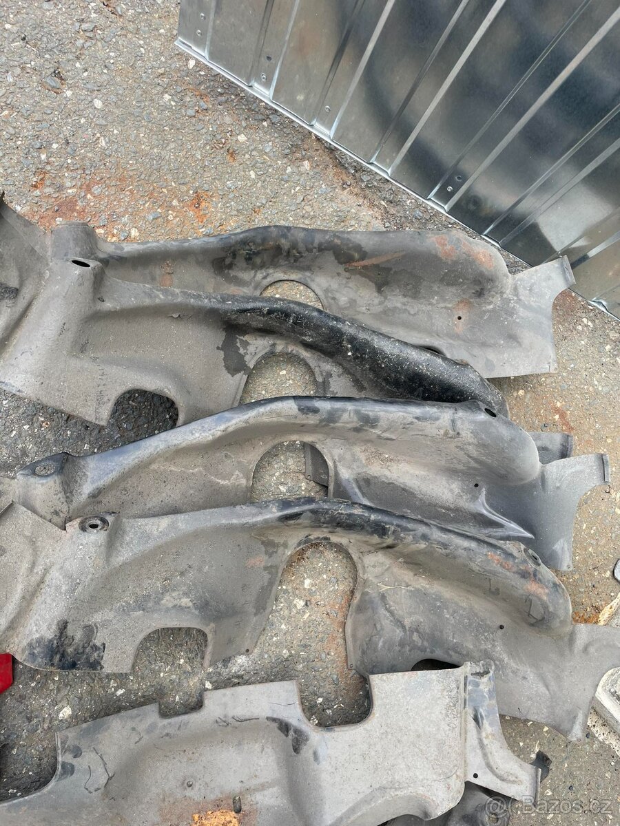 "Odtok" pod zadní kapotu - VW Brouk - 4