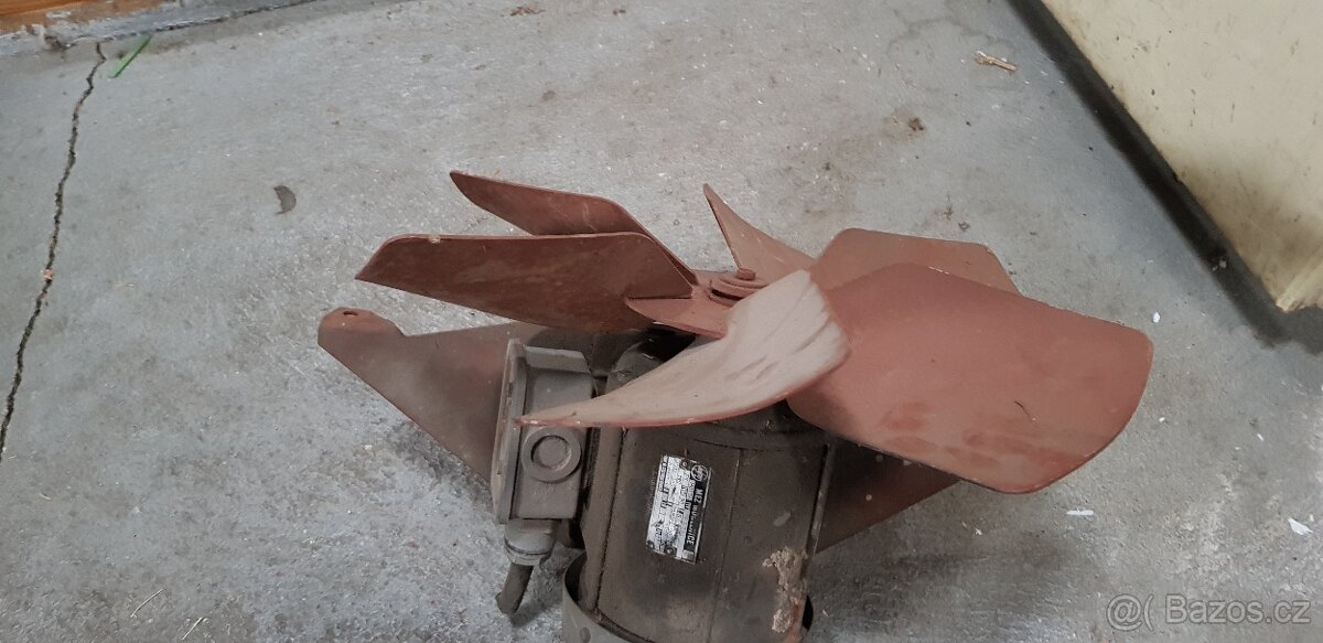 Elektromotor s vrtulí - 4