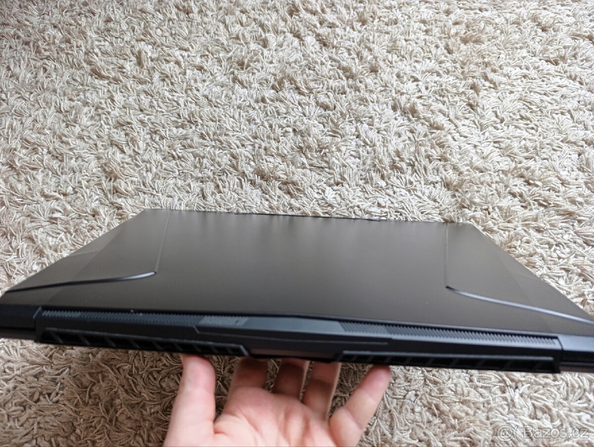 Herní notebook CLEVO PA71ES – na díly nebo opravu - 4