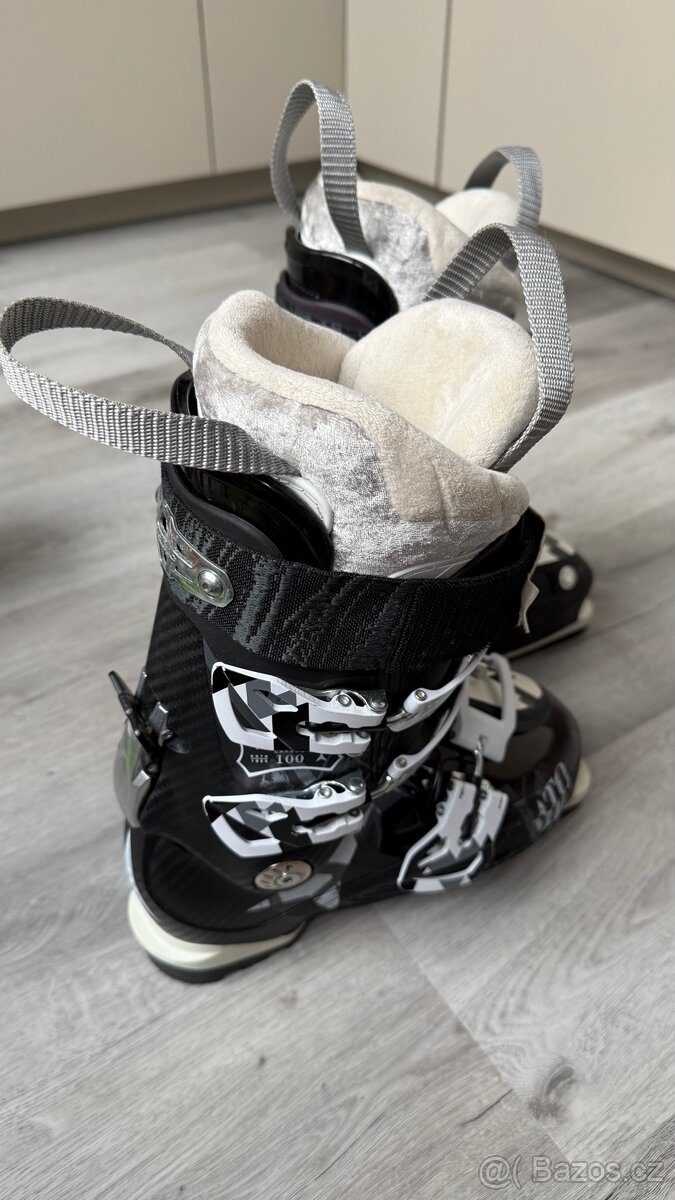 Dámské lyžáky Atomic vel. 24 - 24,5 - 4