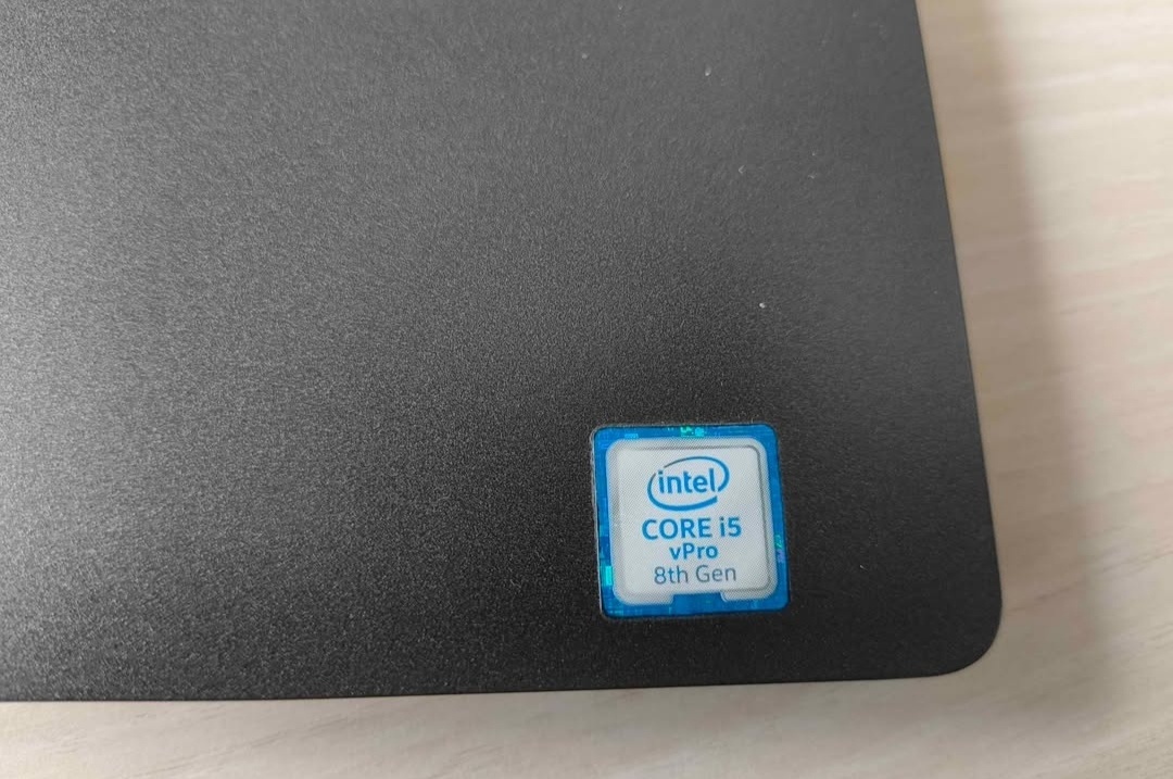 Notebook DELL Latitude 5400 - 4