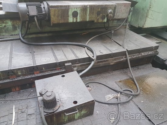 Vodorovná vyvrtávačka stolová WD 130 - 4