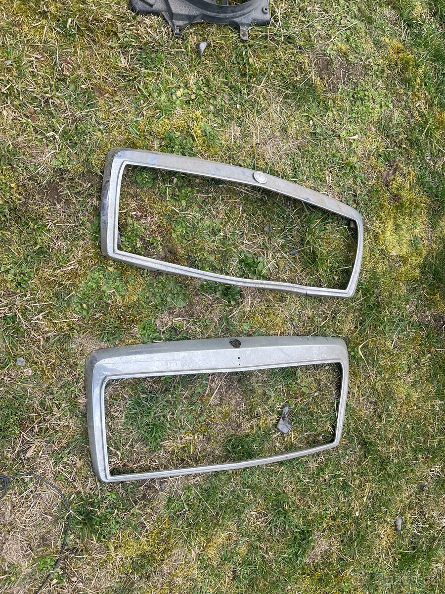 Prodám díly na historická auta - 4