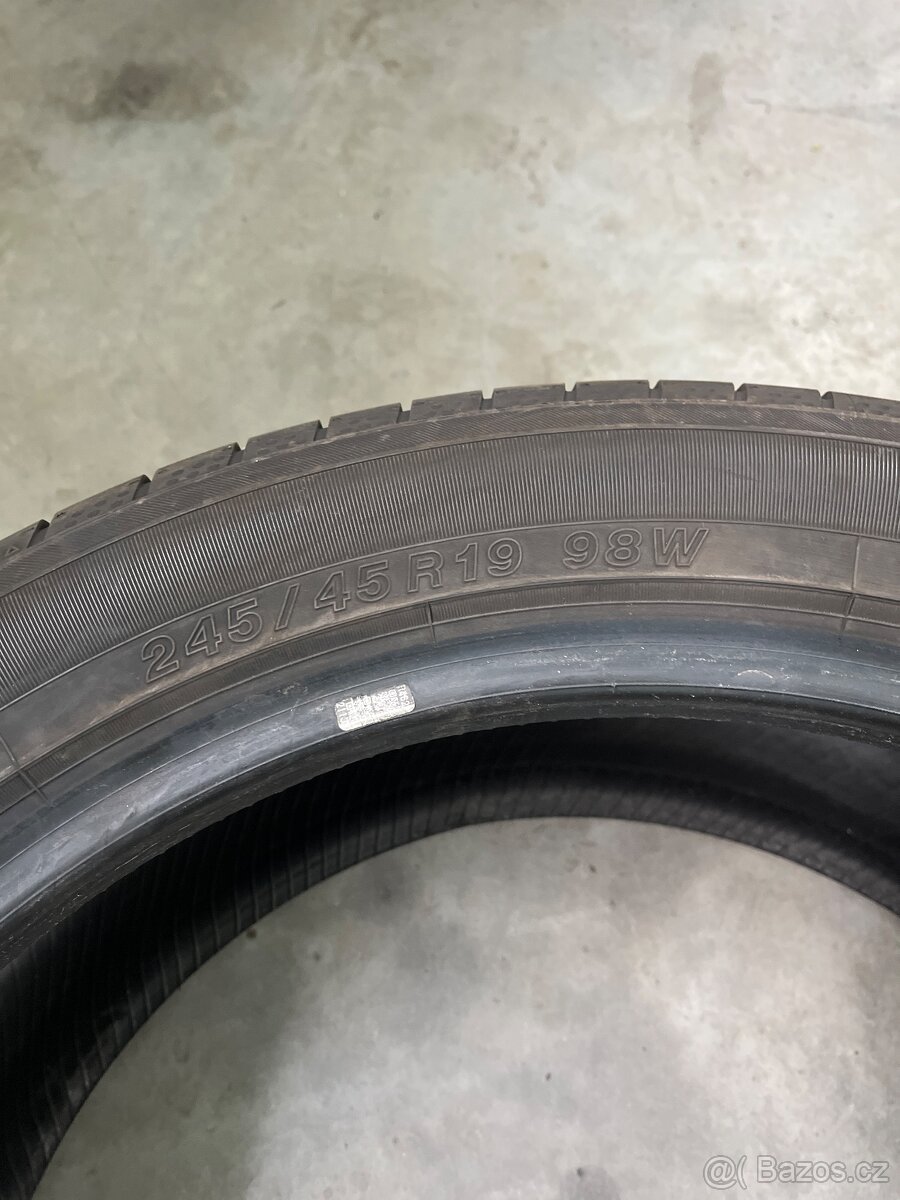 Letní pneu 245/45/19 - 4