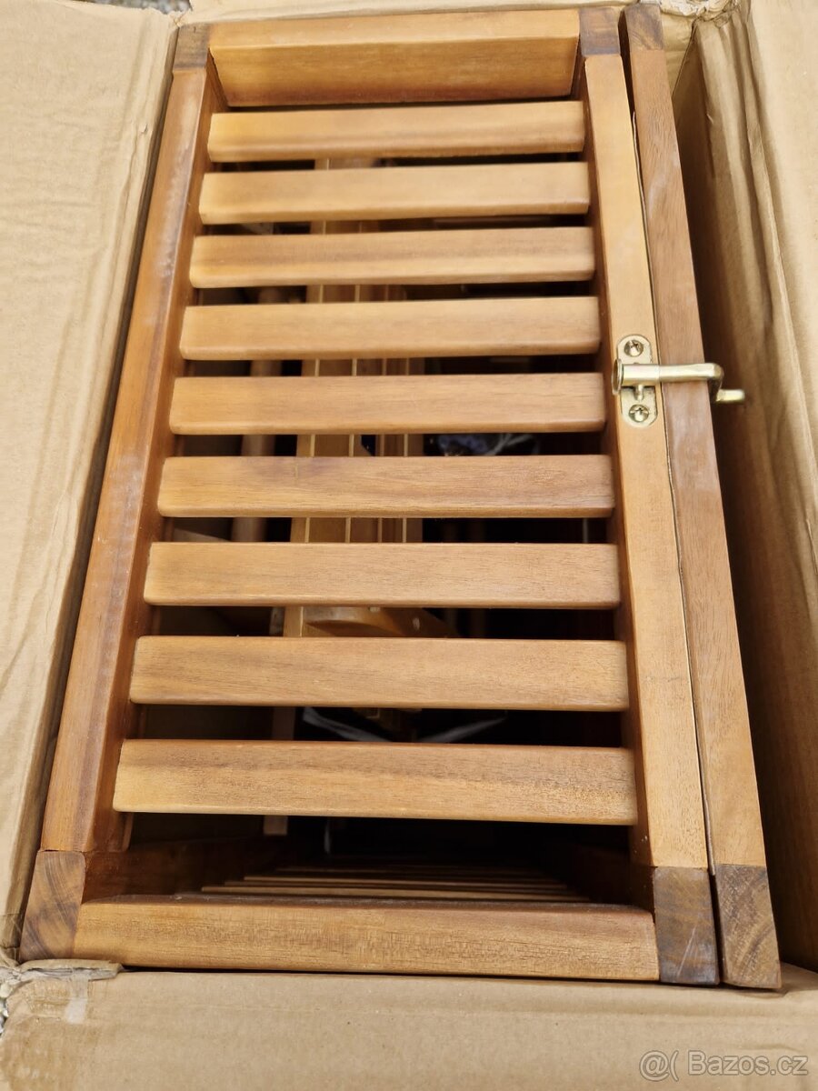 Novy balkonovy nabytek - stul , 2 zidle , police - 4