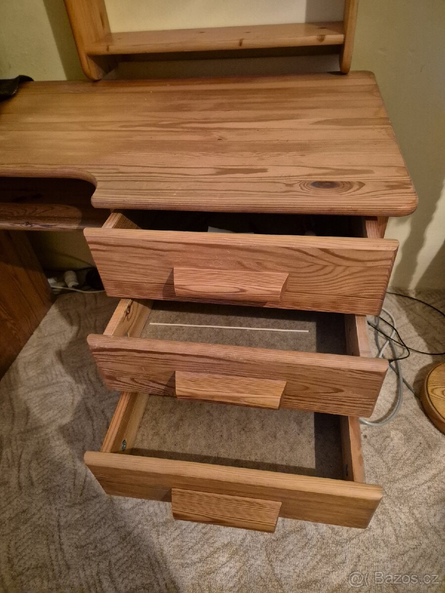 Kancelářský stůl dřevěný, vč.police - 4