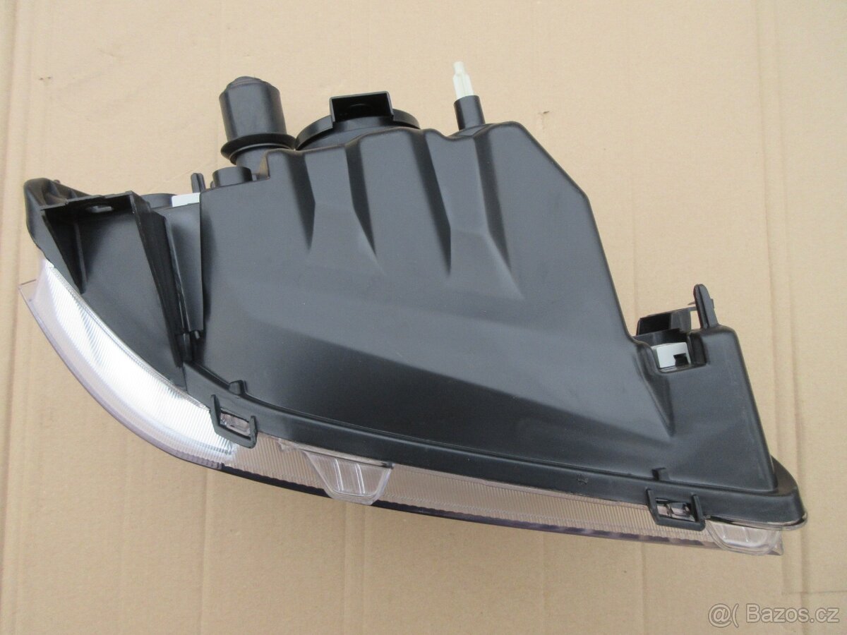 Dacia Logan levé přední světlo 551-1153L-LD-EM - 4