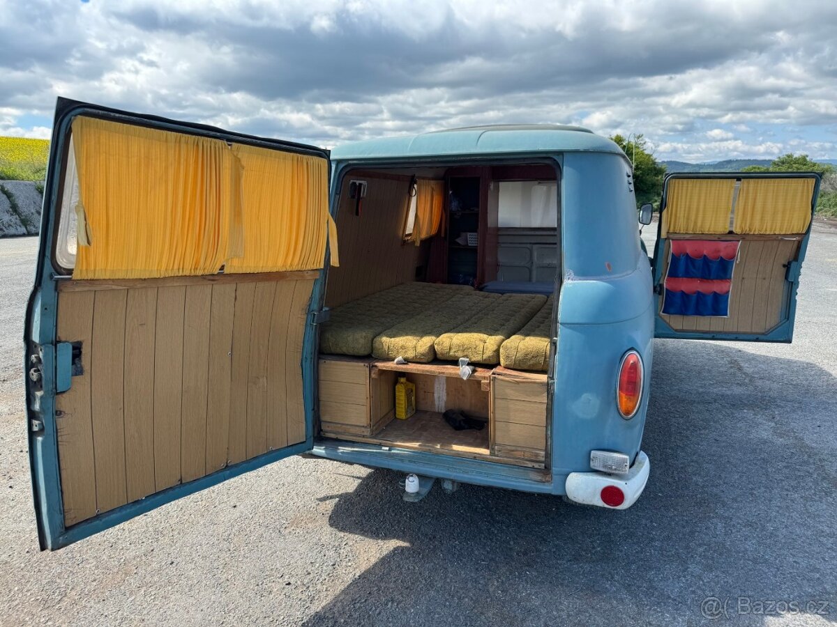 Barkas B1000, 1963 – prvotyp, obytná vestavba - 4
