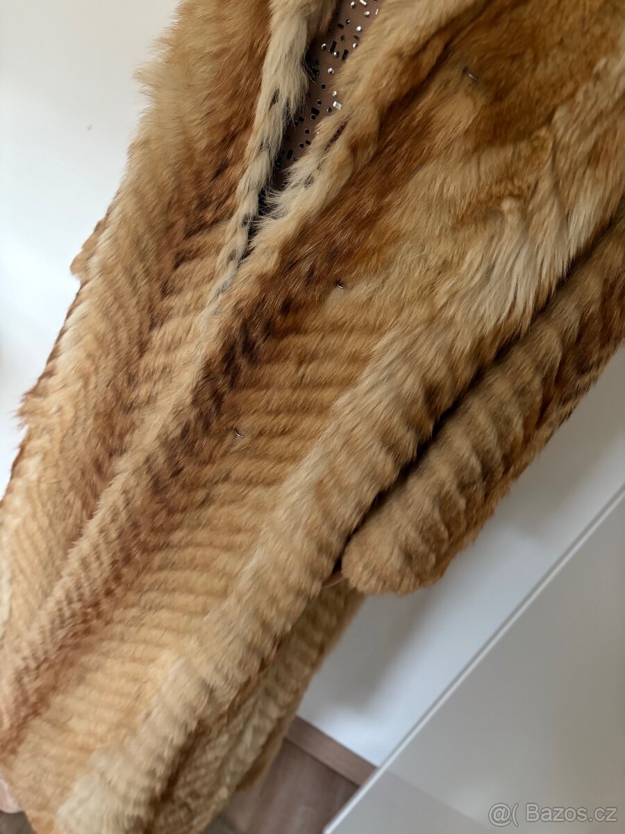 LUXUSNÍ PRAVÝ KOŽICH + ČEPICE - Set - 4