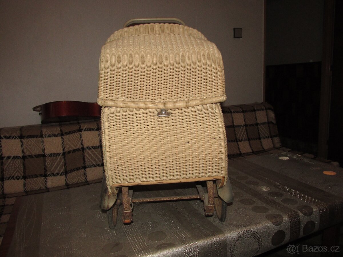 kočár retro košatinka pro panenky - 4