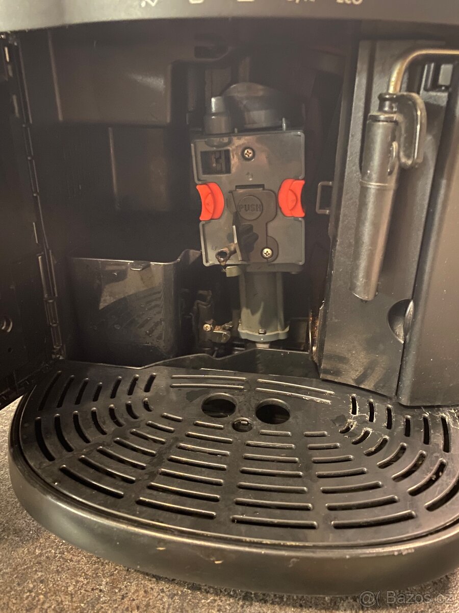 Značkový,kvalitní automatický kávovar Delonghi Magnifica. Le - 4