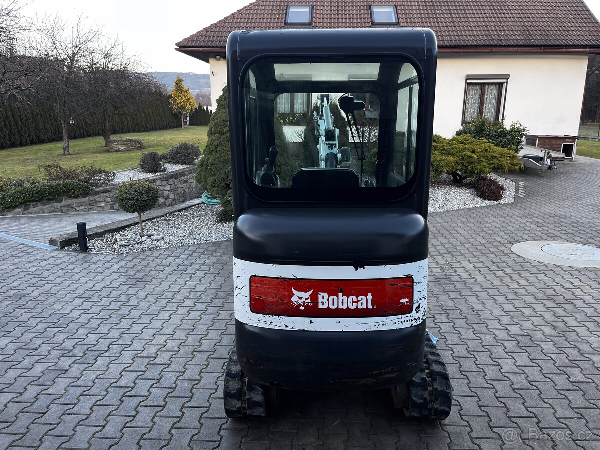 Minibagr Bobcat E16 - 4