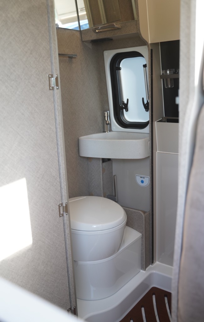 Karmann-Mobil Davis 630LS - 4