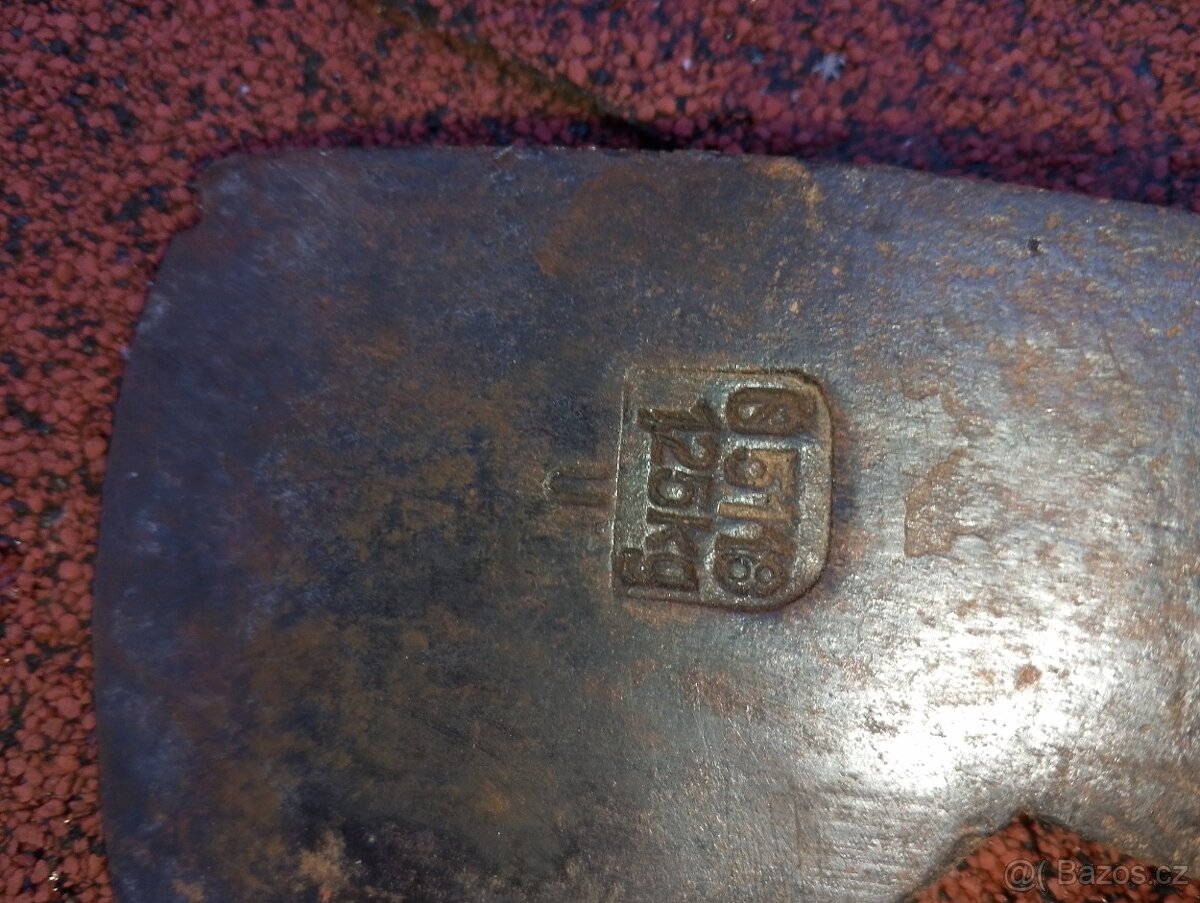 Stará značená sekera, sekyra - 4