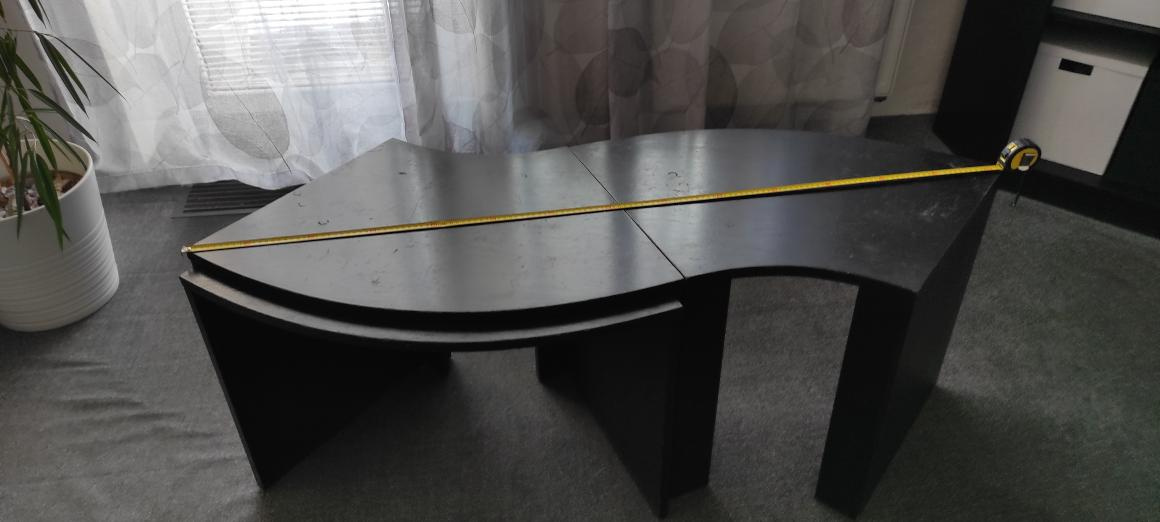 Stolky, vhodné i jako konferenční stůl. - 4