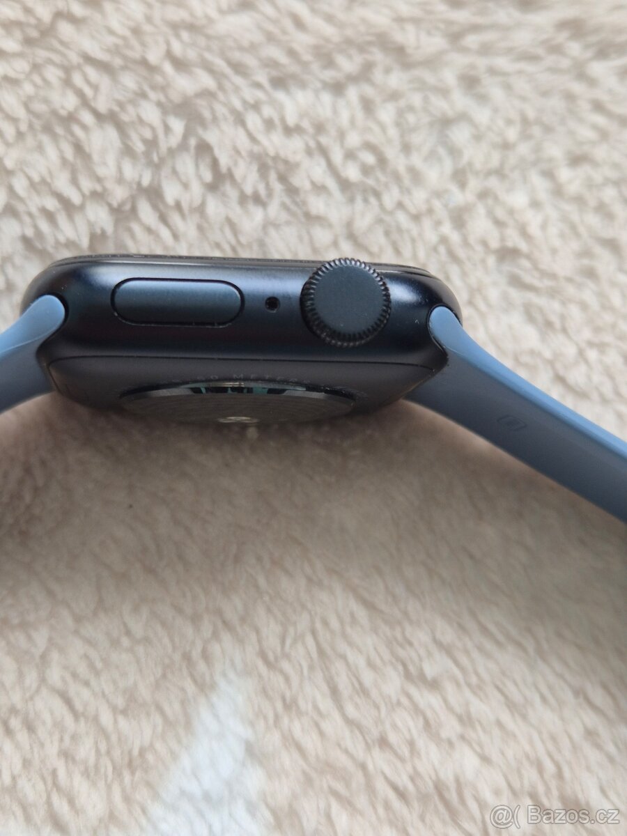 Apple Watch SE 40mm 2. generace - 4