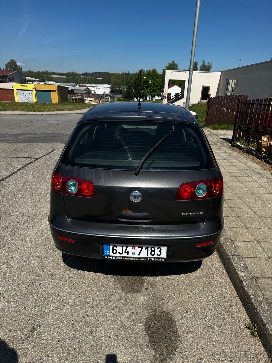 Fiat Croma 1.9 jtd - 4