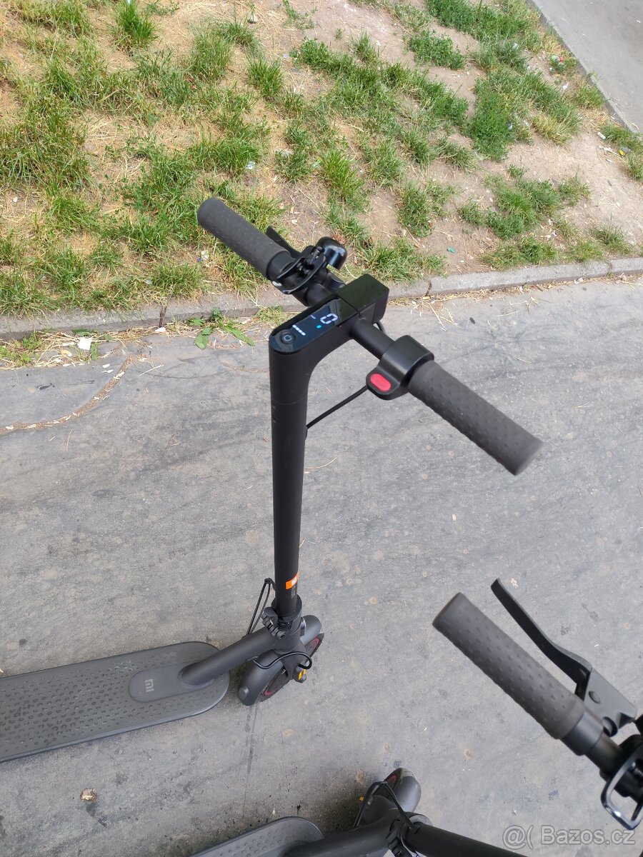 Xiaomi Mi Electric Scooter - 4