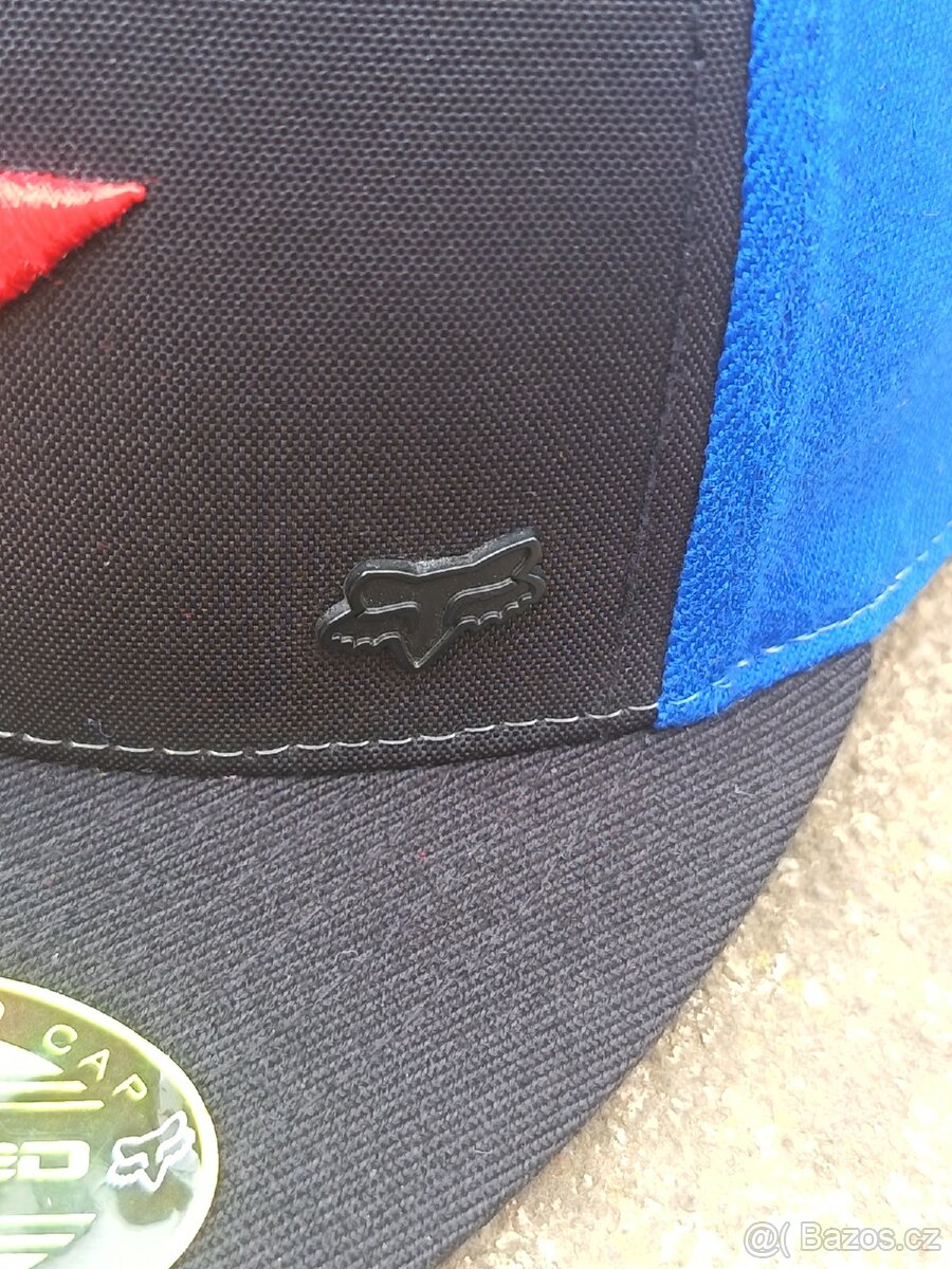 FOX Menzell 210 Fitted - 4