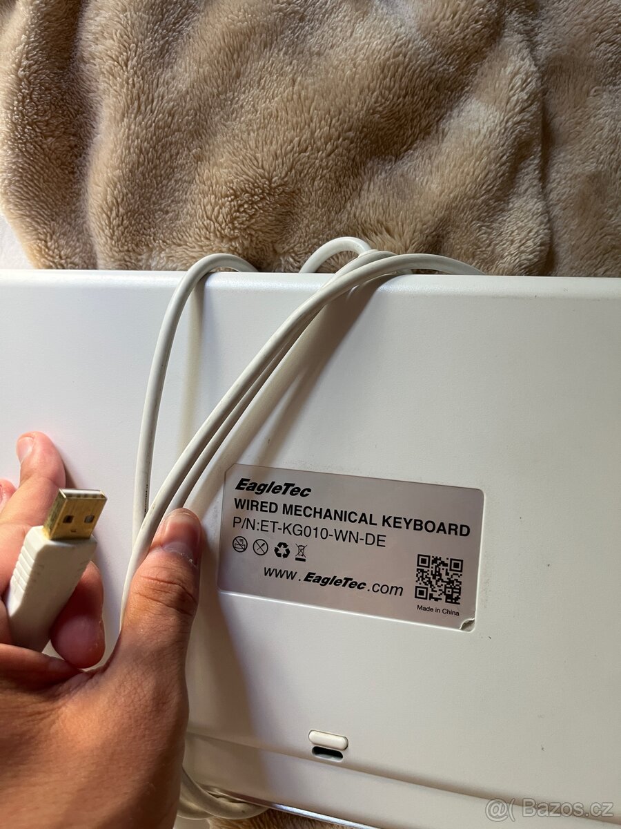 Mechanická klávesnice EagleTec KG010 – hliníkový rám - 4