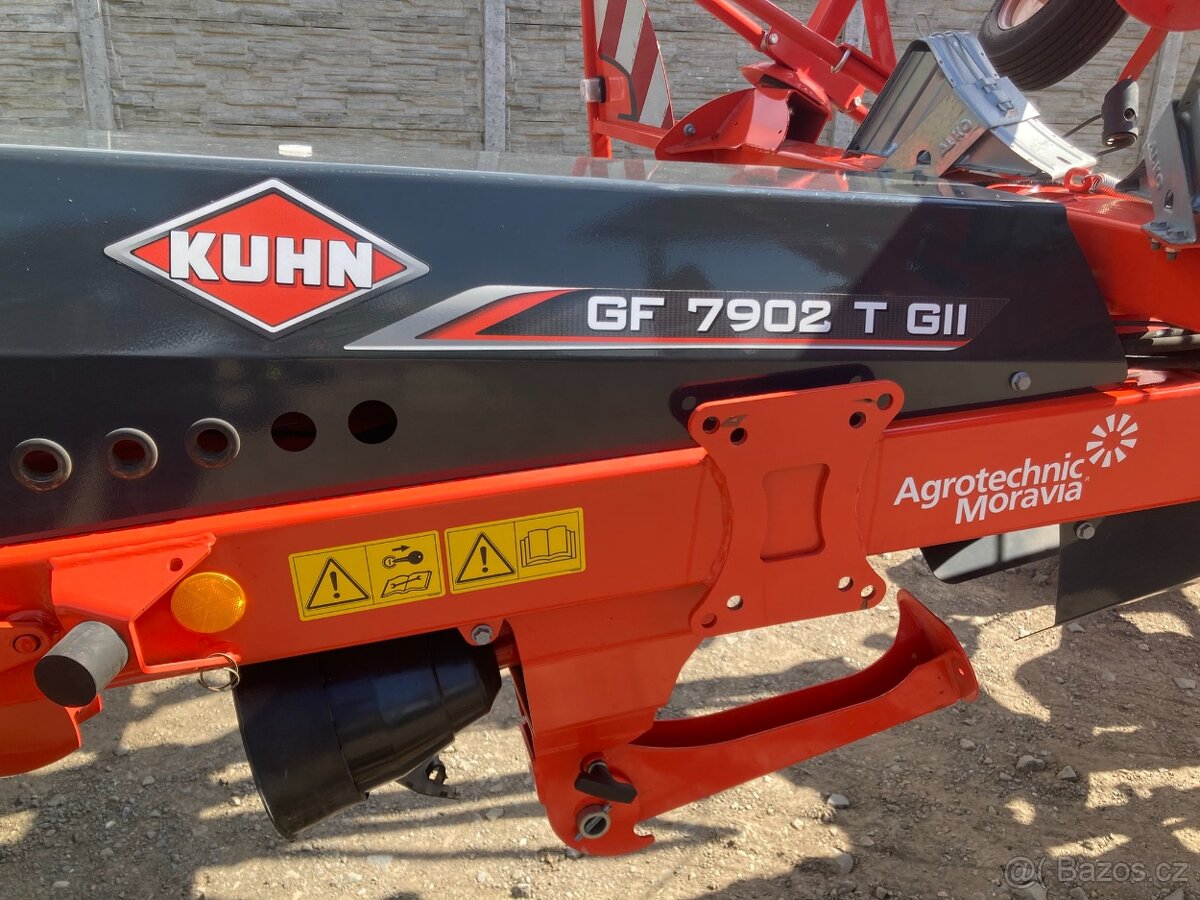 Prodám obraceč píce Kuhn 8 rotorů - 4