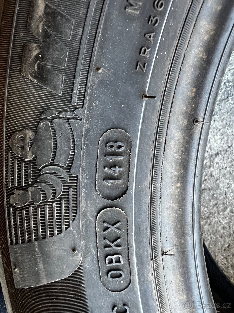 Pneu 205/5516 - 4