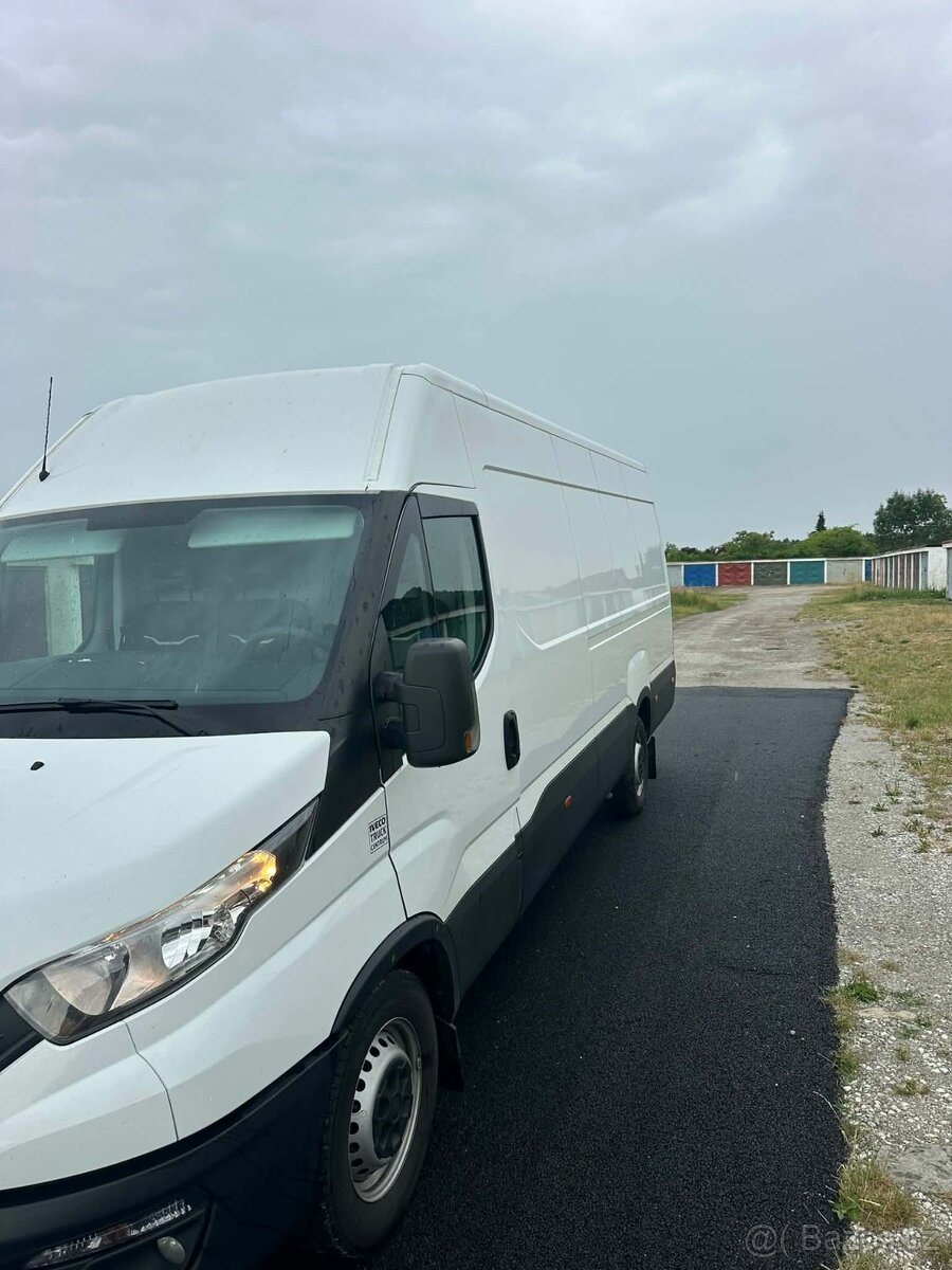 Prodám Iveco Daily 35S16, 2,3 L, rok 2021 - 4