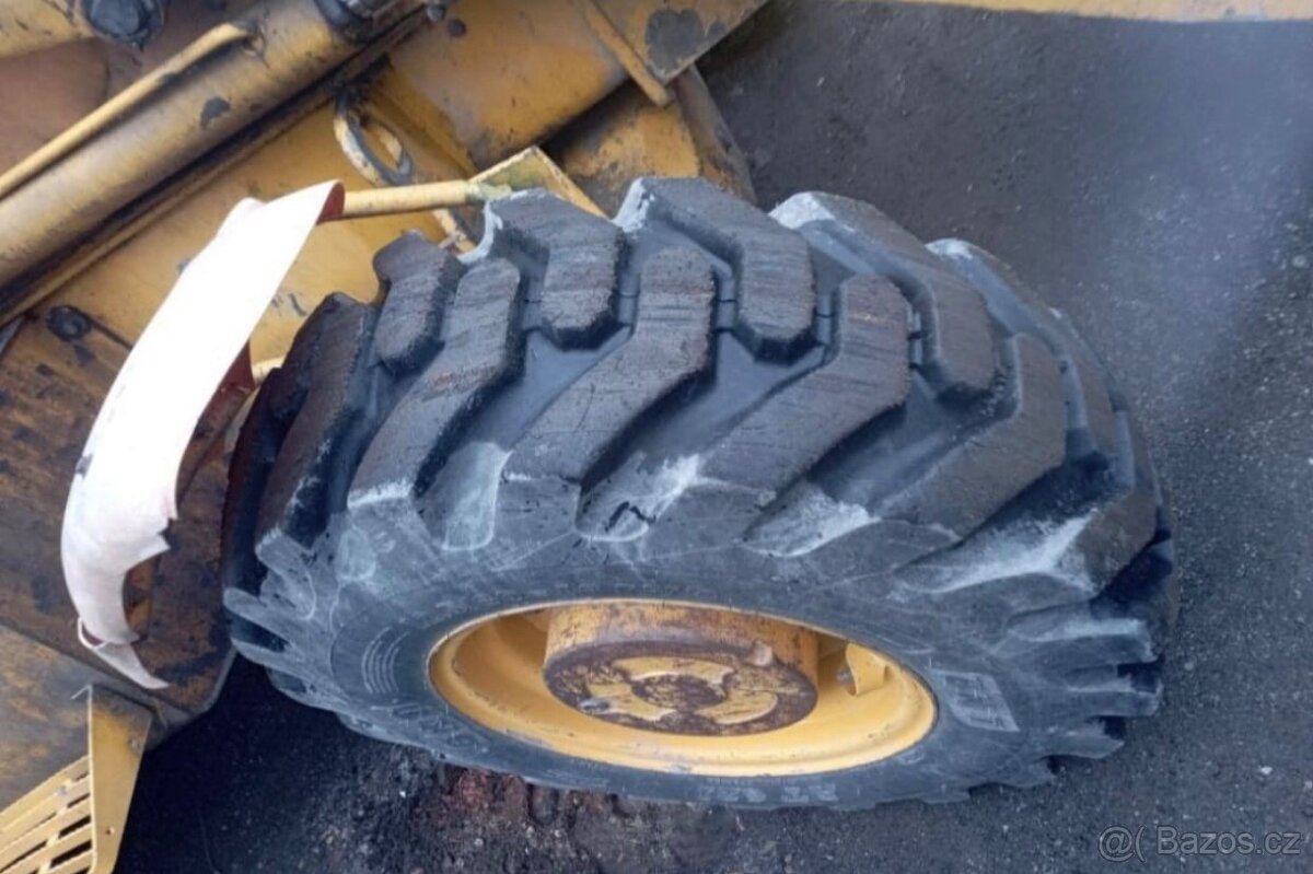 JCB 3CX - 4