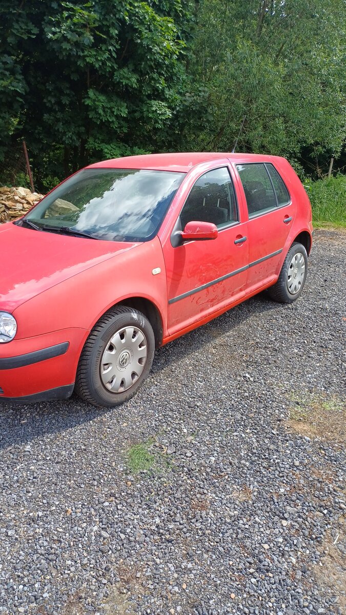 Volkswagen Golf IV - 4