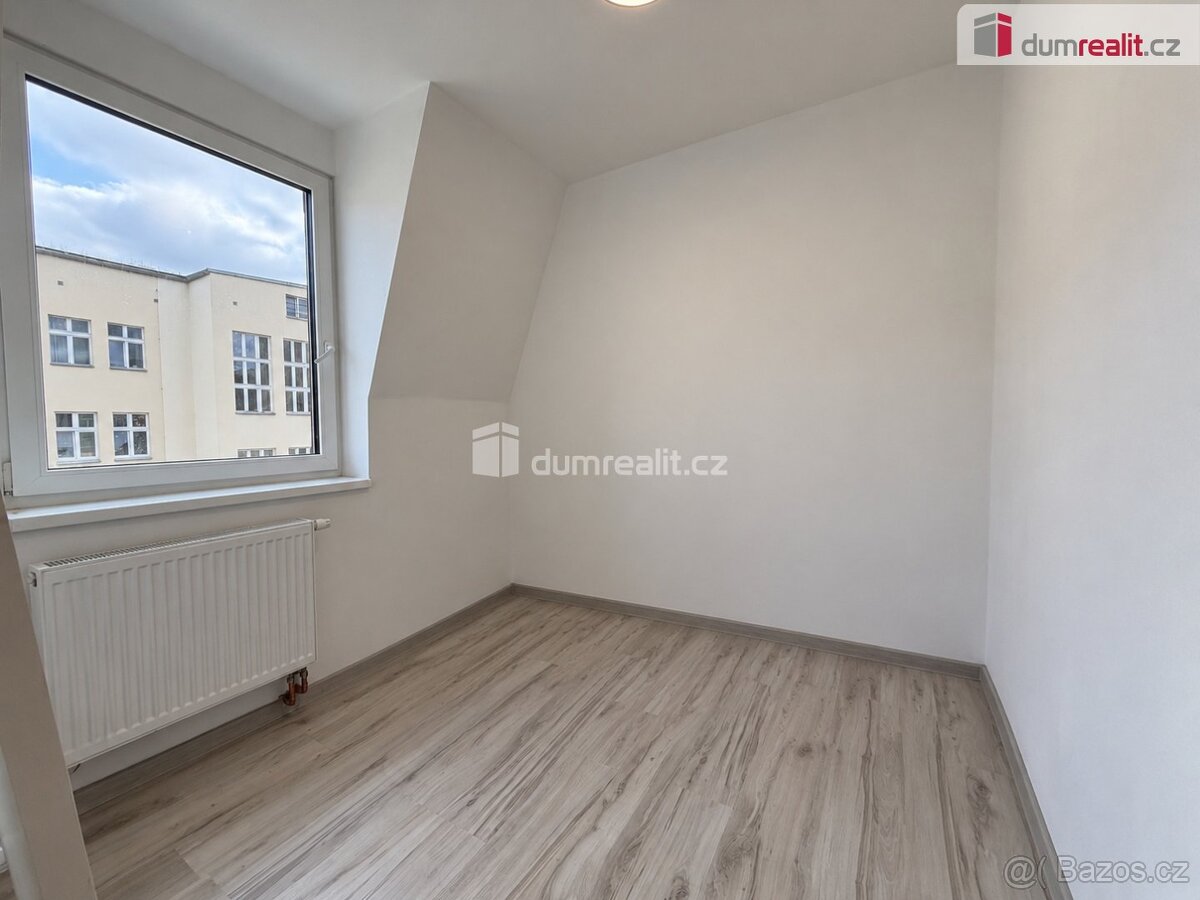 Byt k pronájmu - 2kk, 27m2 - 4