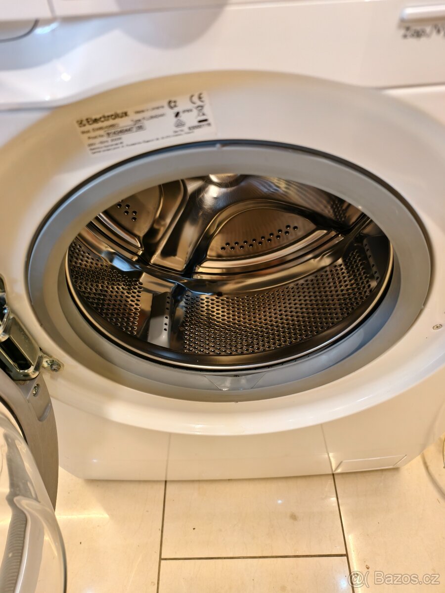 Slim pračka Electrolux 6 kg - 4