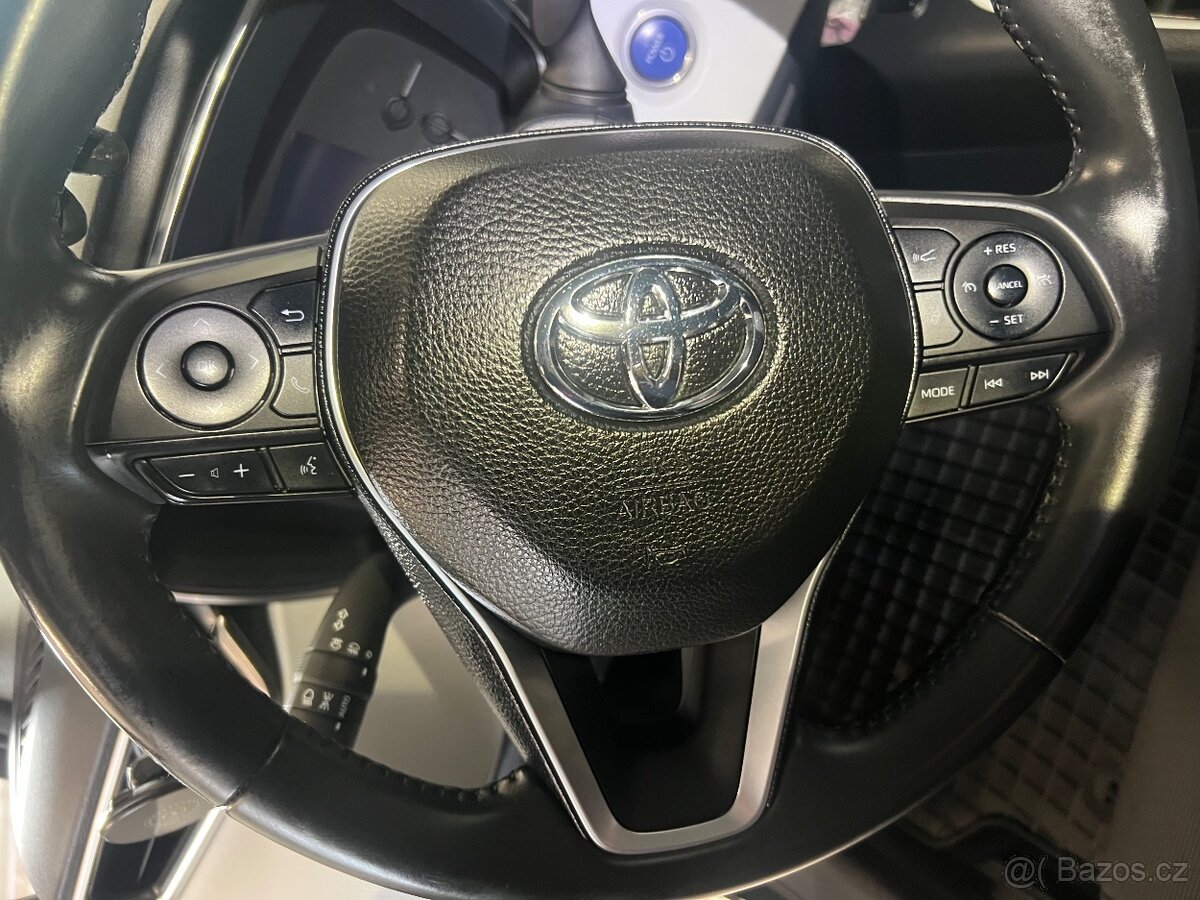 Cerna Toyota corrola 1.8hybrid automat - 4