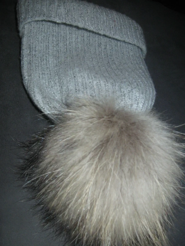 nové zimní čepice s přírodní bambulí mývalovec - 4