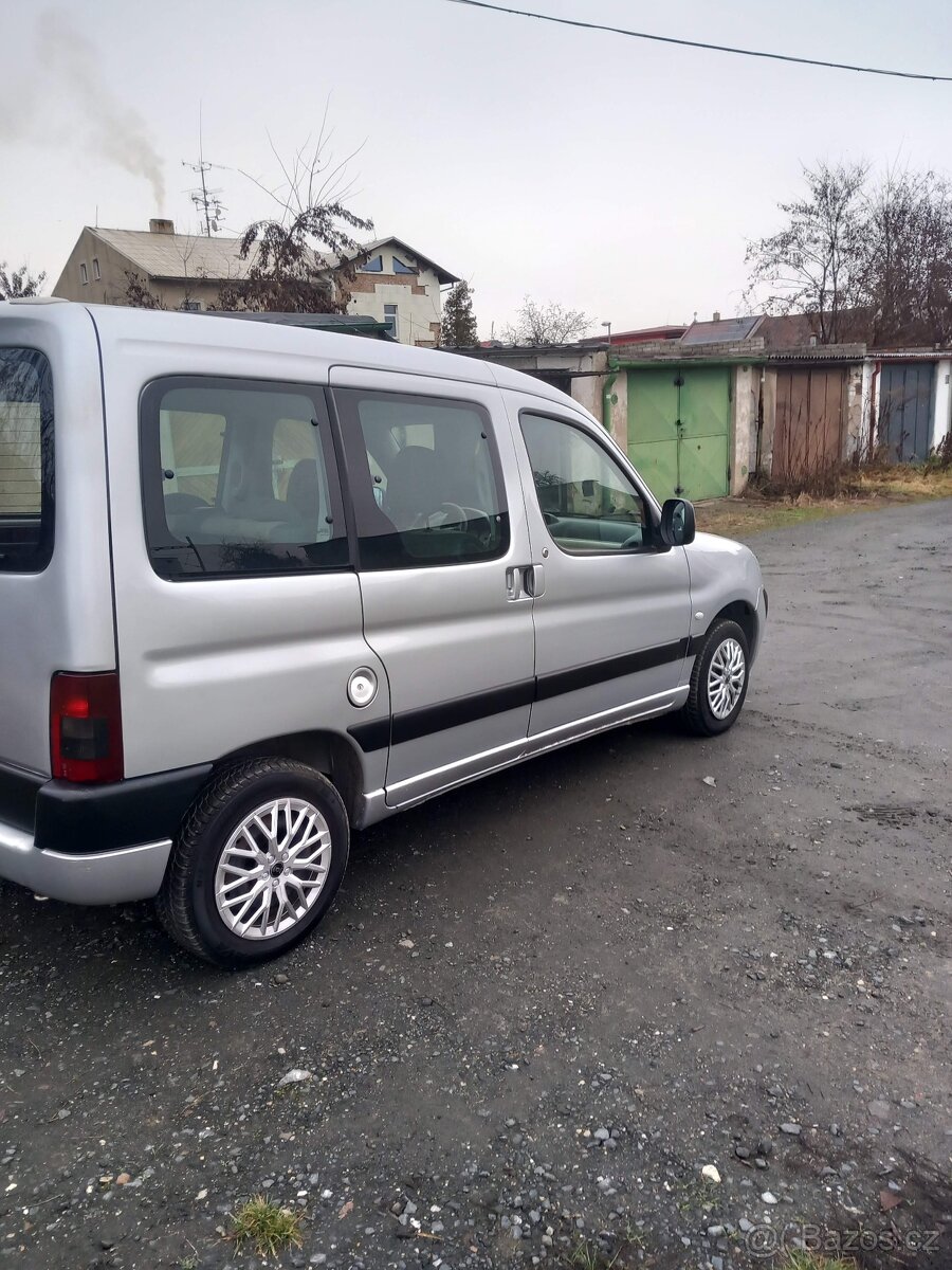 Peugeot Partner 1,4i, r.v. 2003 - 4
