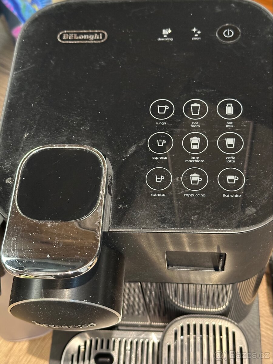 Gran Lattissima kávovar na kapsle - 4