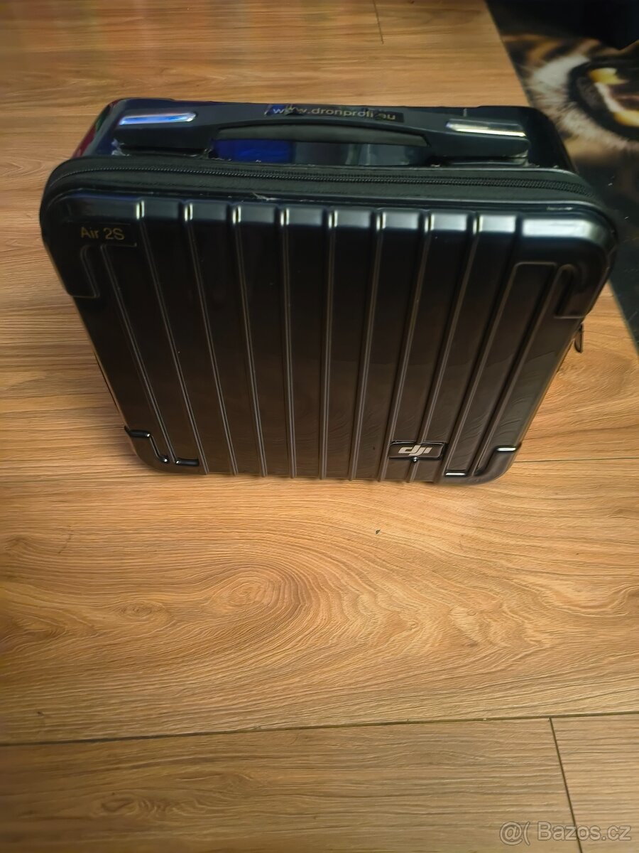 DJI Air 2S Fly More Combo - 4