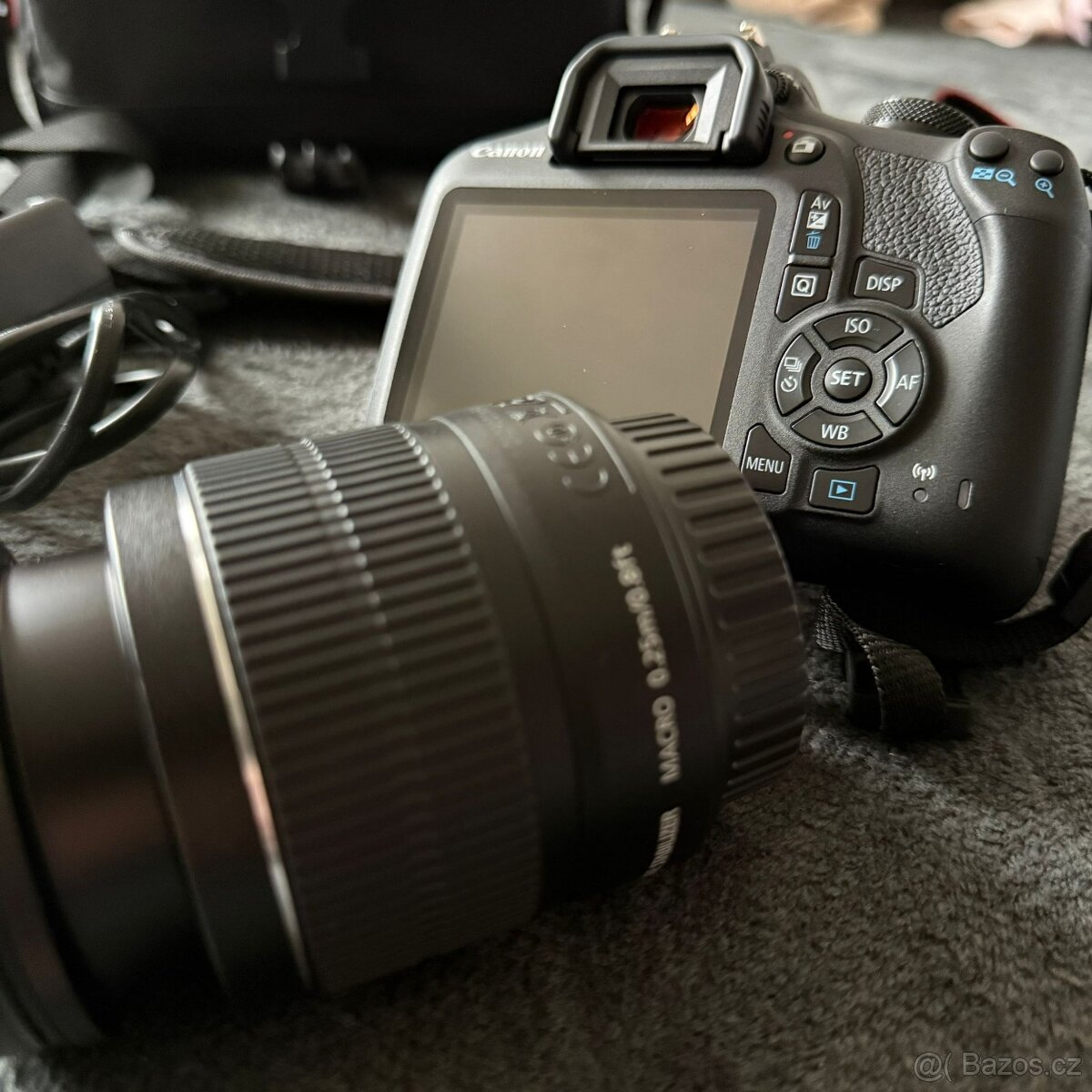 📸 Canon EOS 2000D + objektiv - 4