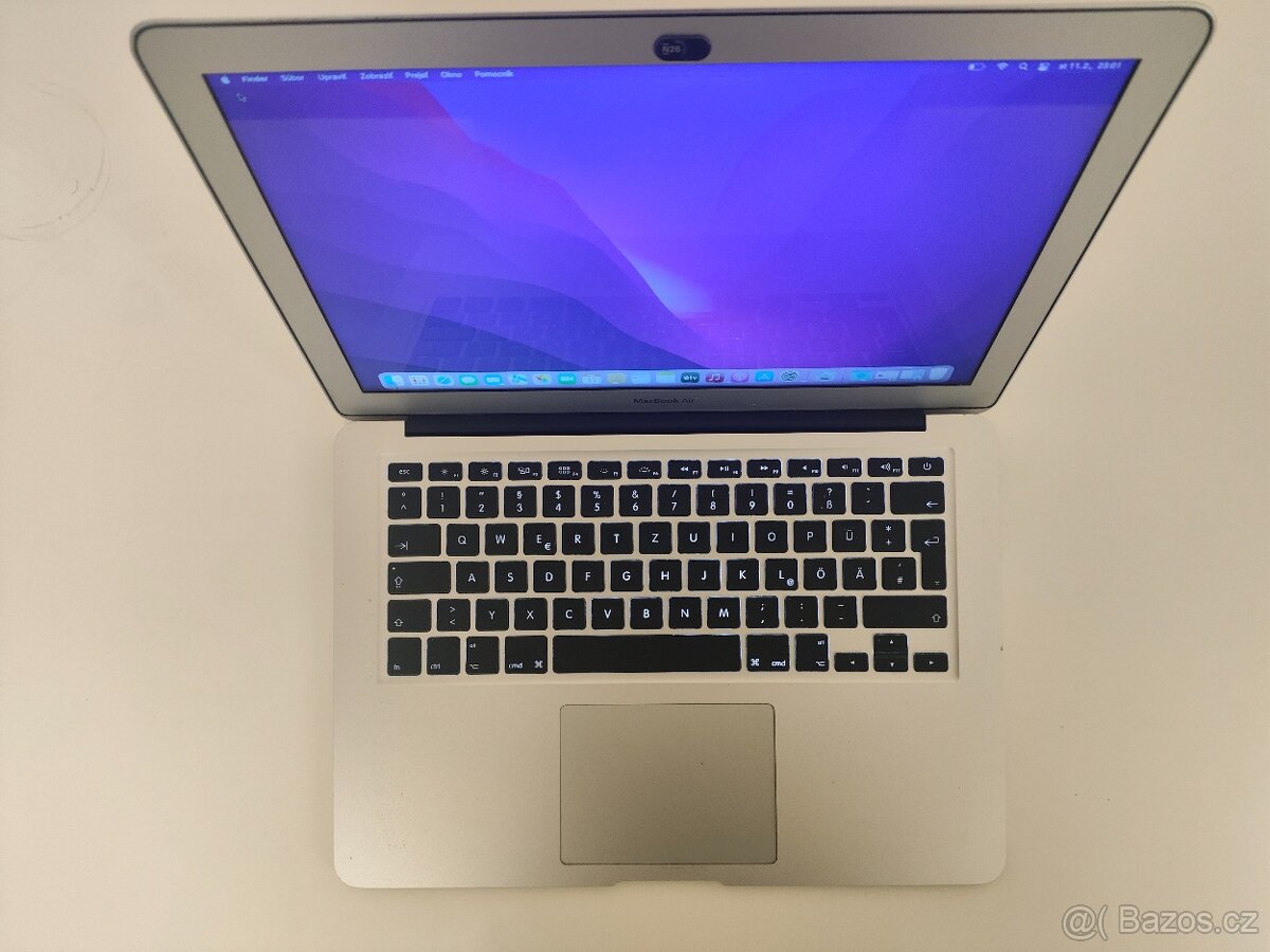 MacBook Air A1466 | i5 • 8GB • 128GB SSD - 4
