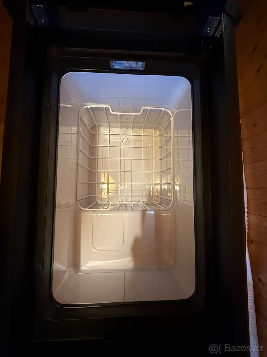 Špičková outdoorová kompresorová lednice ARB ZERO 44 - 4