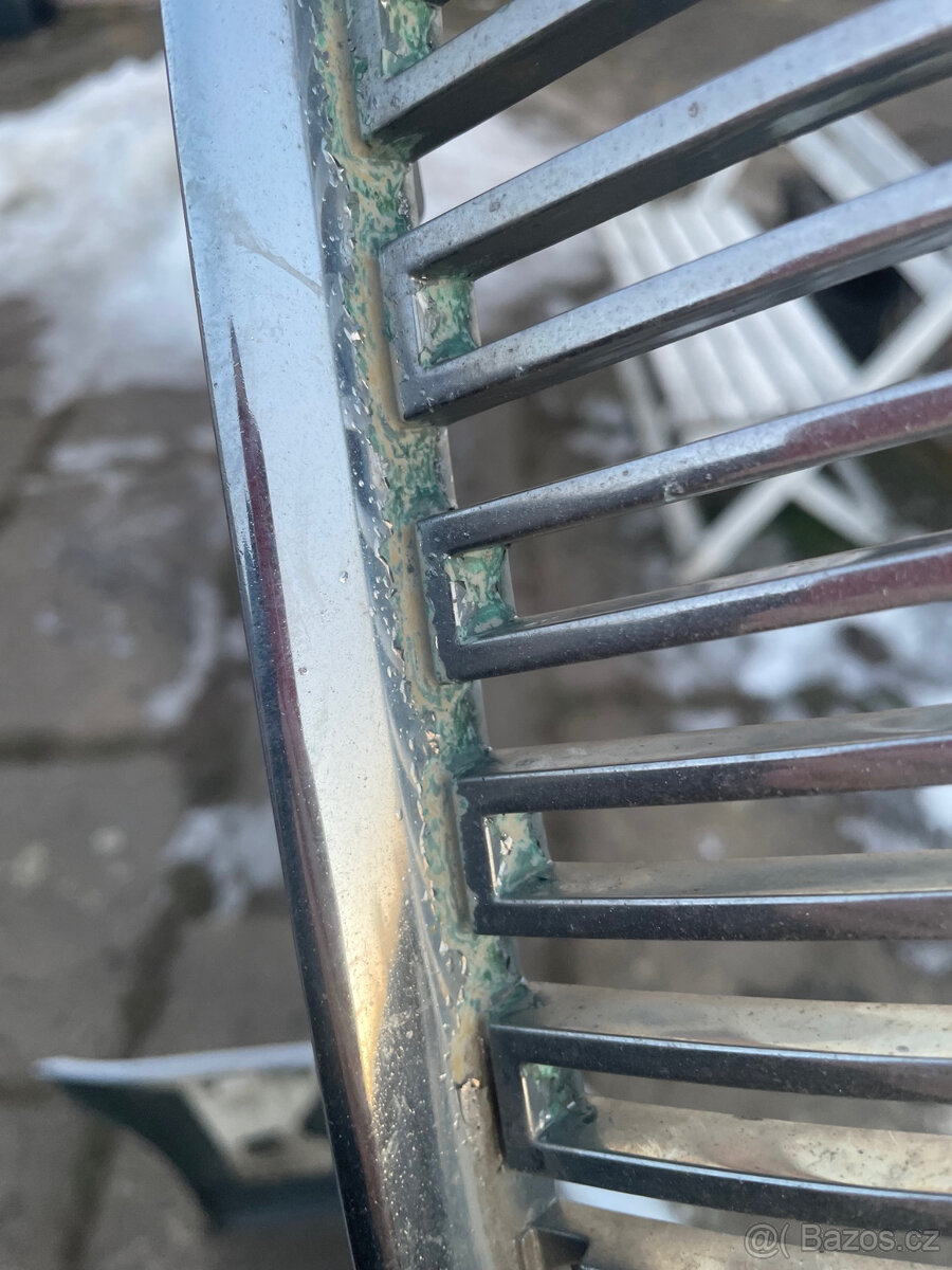 Maska VOLVO V50 předfacelift - 4