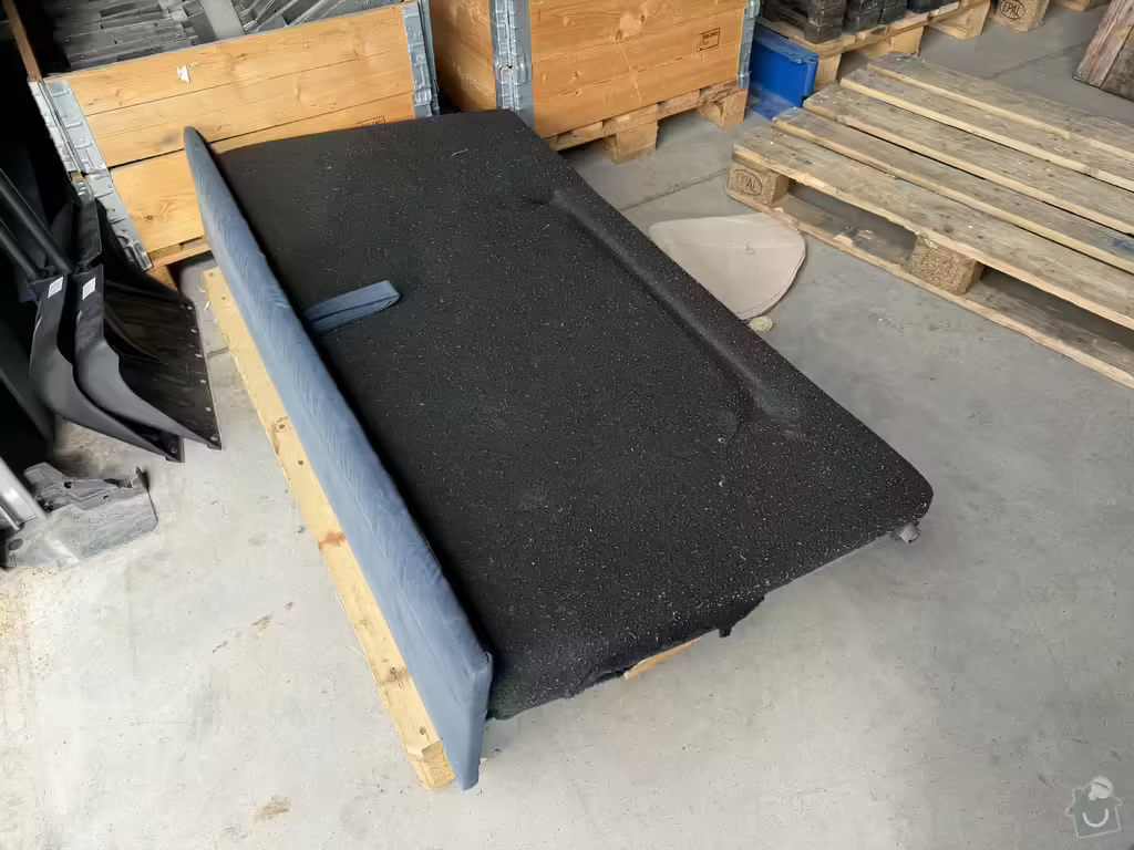 rozkládací gauč + křeslo - 4