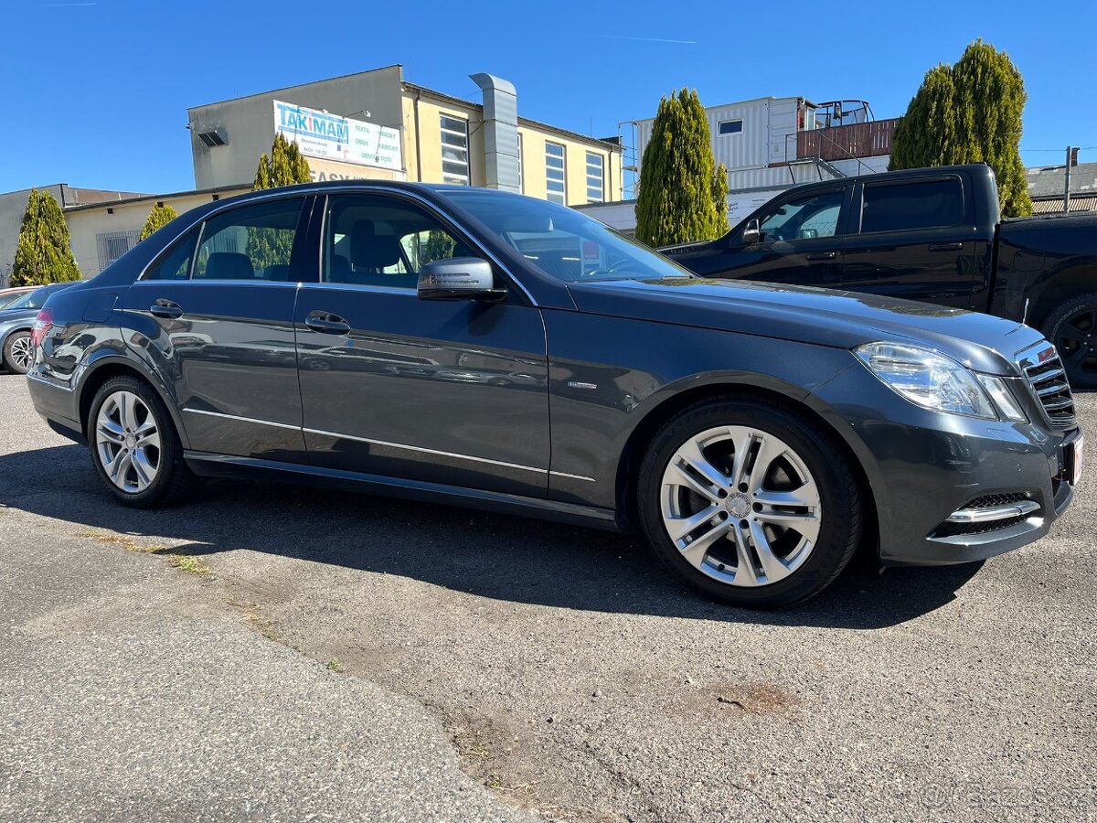 Mercedes-Benz E 2,1CDi 100kW Avantgarde 4/2011 - 4