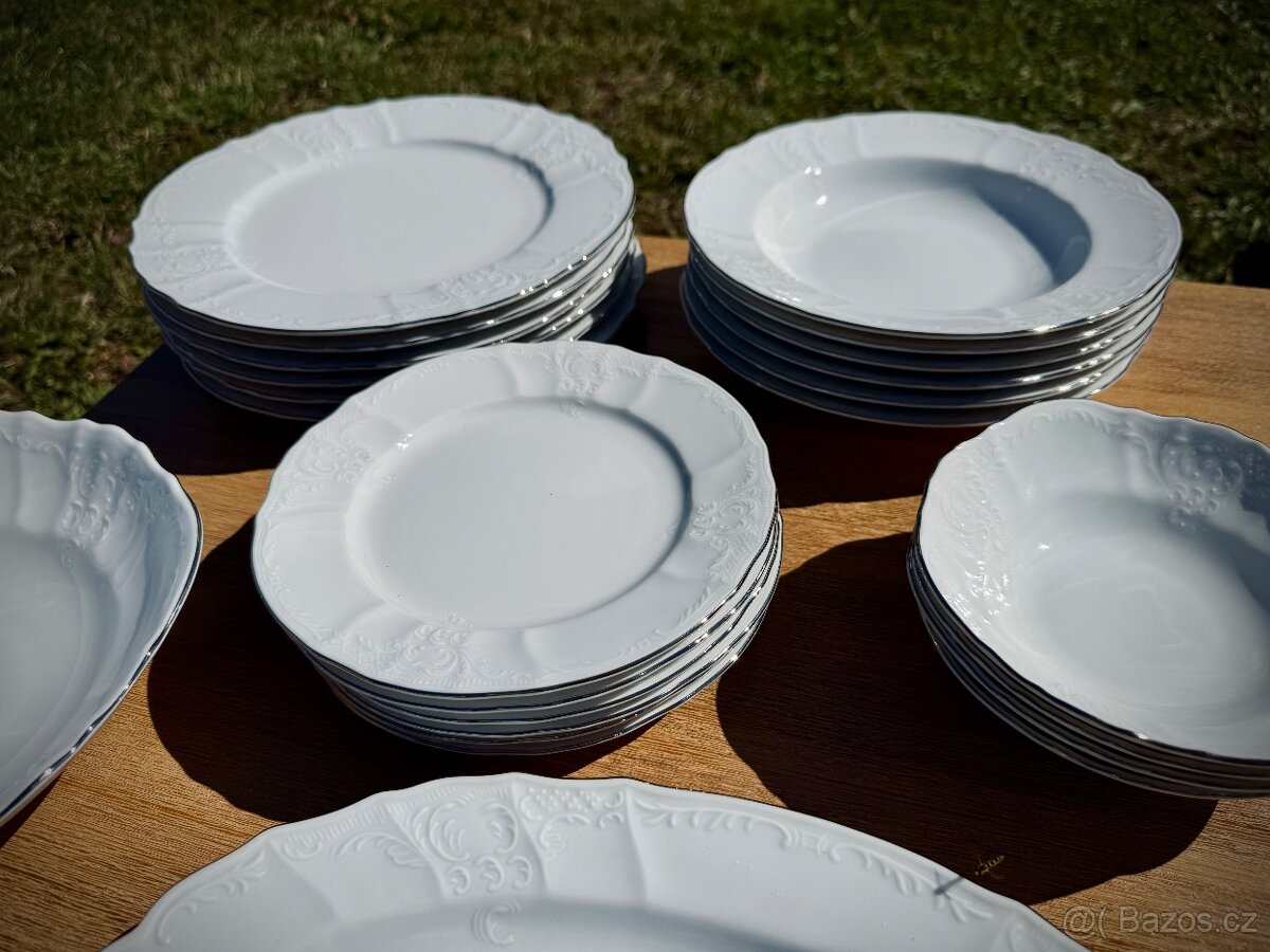 Jídelní souprava Bernadotte – 25 ks, bílý reliéfní porcelán - 4