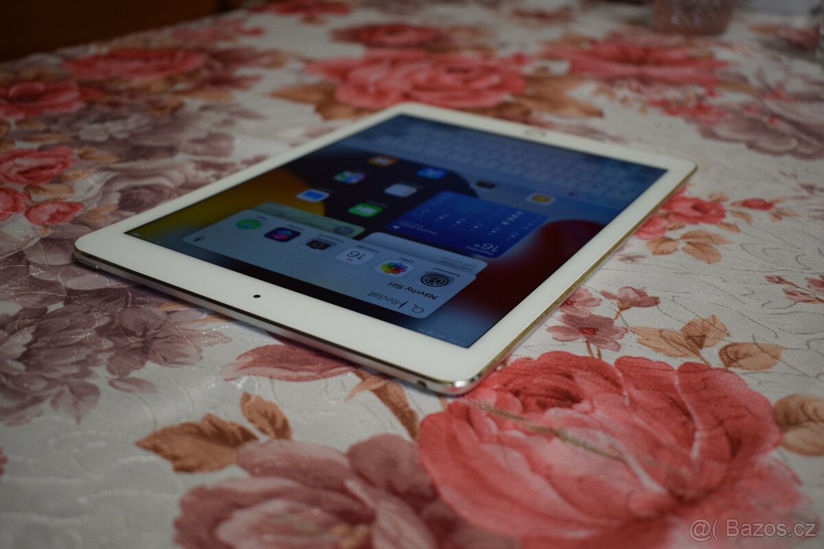 Apple iPad Air 2 (Wi-Fi Only) - A1566, 16GB (1) - 4