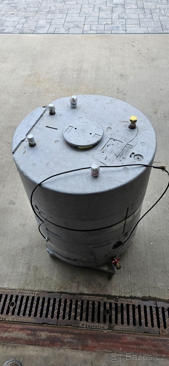 Nerezovy bojler 120l - 4