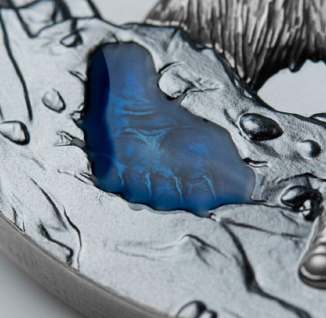 stříbrná sberatelska mince Yeti 2uncová stříbrná mince, 500k - 4