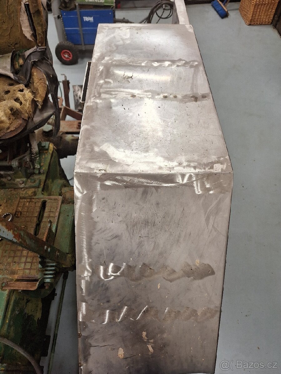 Nerezové blatníky zetor 25 - 4