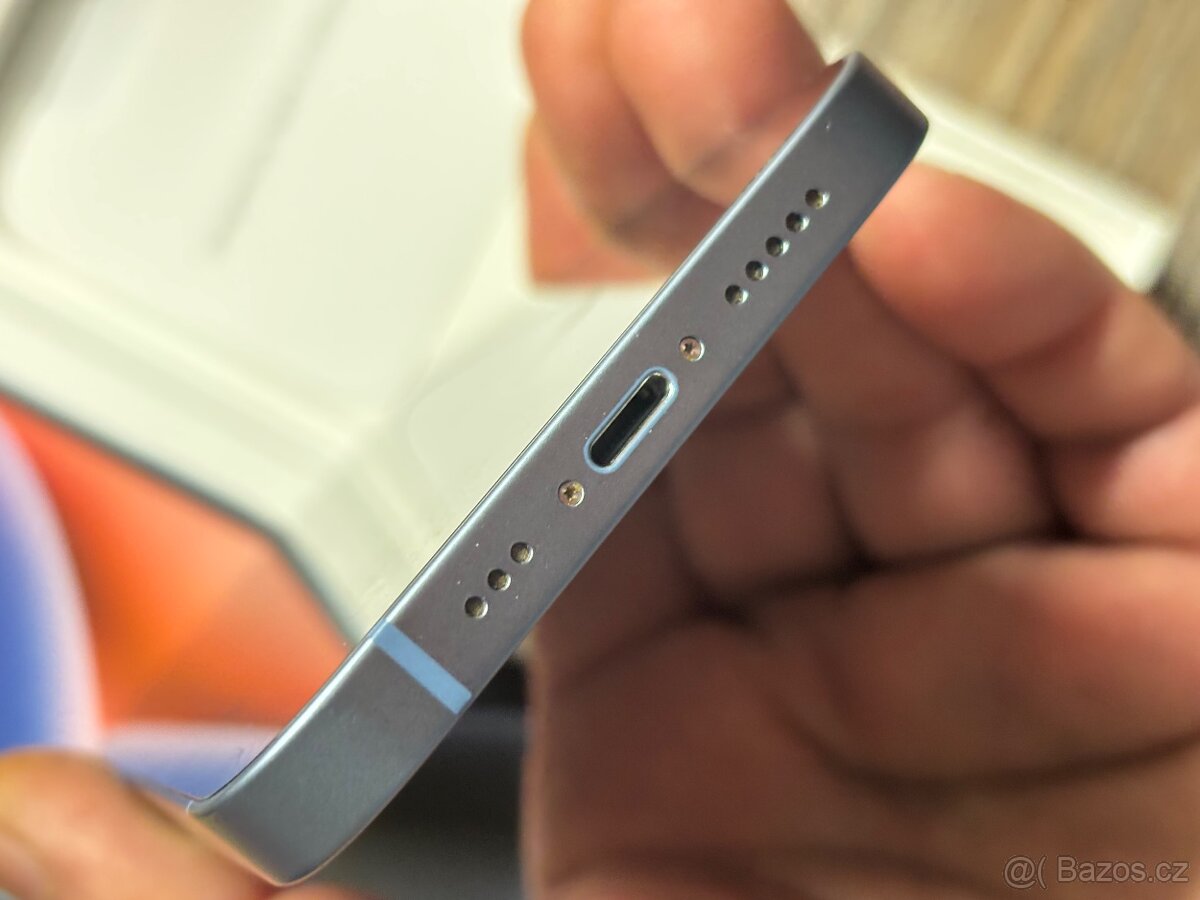 IPhone 14 top stav - 4